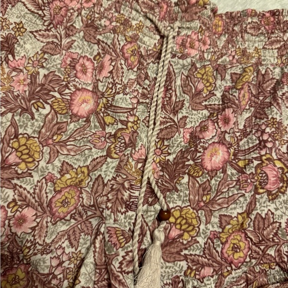 No Boundaries Floral Ruffle Shorts (2 Pair) – Size M and L - Picture 6 of 6